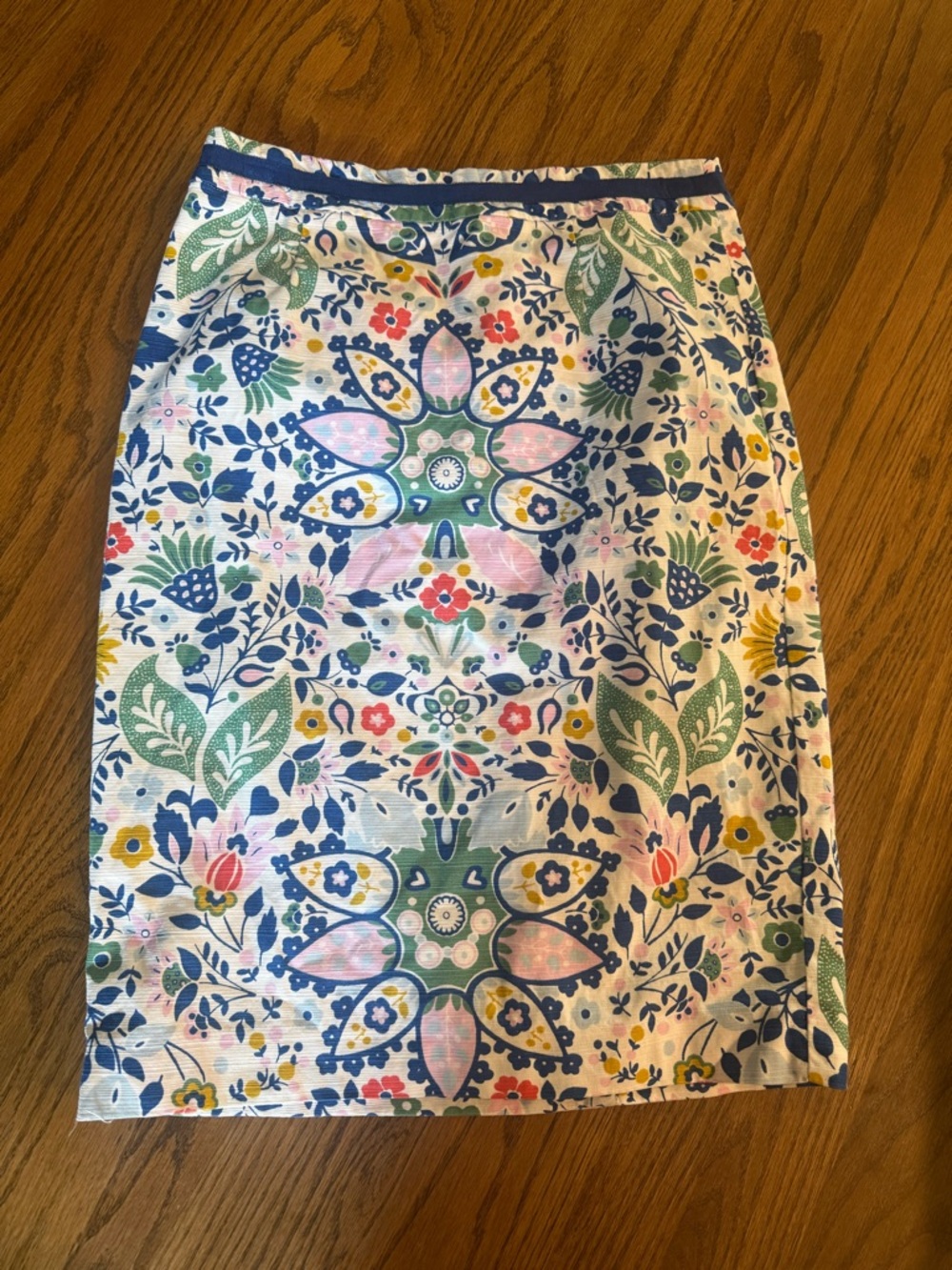 Boden Floral Print Skirt in Navy, Pink & Green